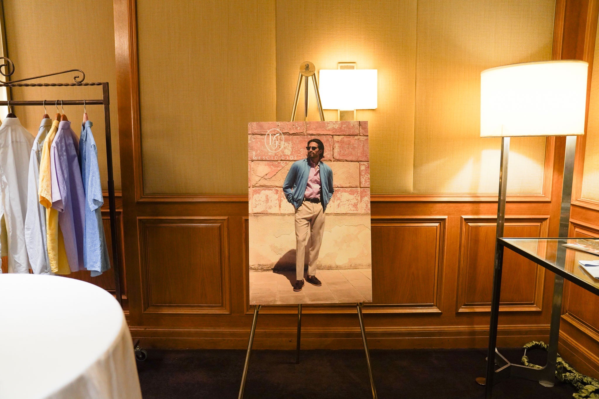 Frame showcasing a picture of the new collection